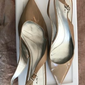 Tahari kitten heels